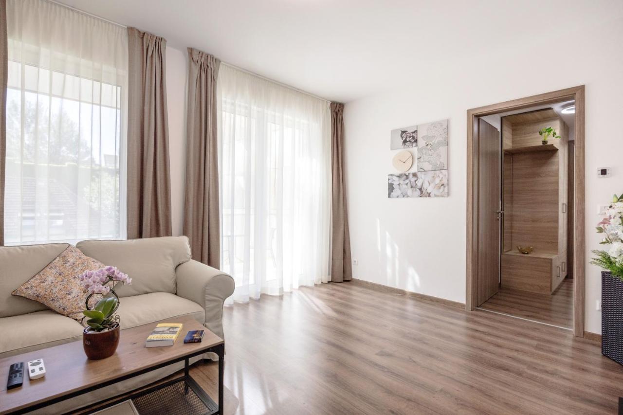 211 / 1 Bedroom / Modern Condo In City Center Будапеща Екстериор снимка